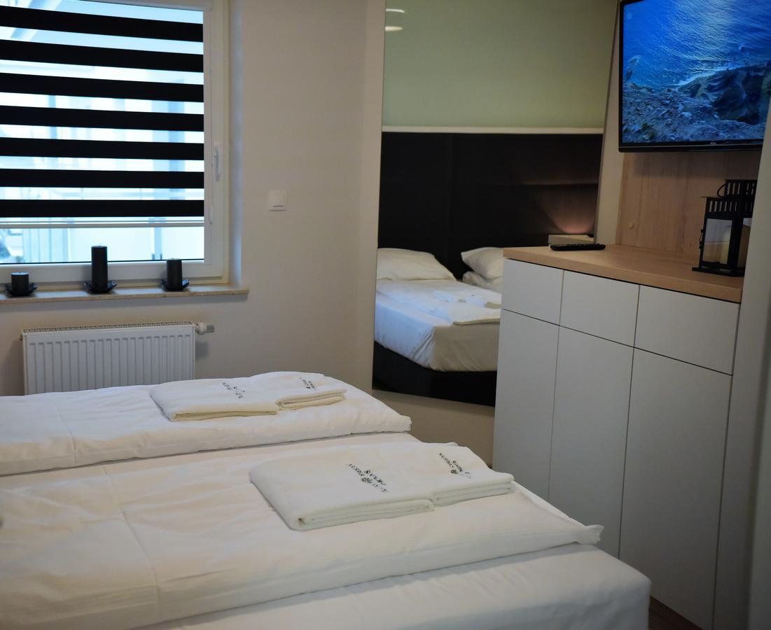 Apartamenty Platan Opieszyn 2 Września Exteriör bild