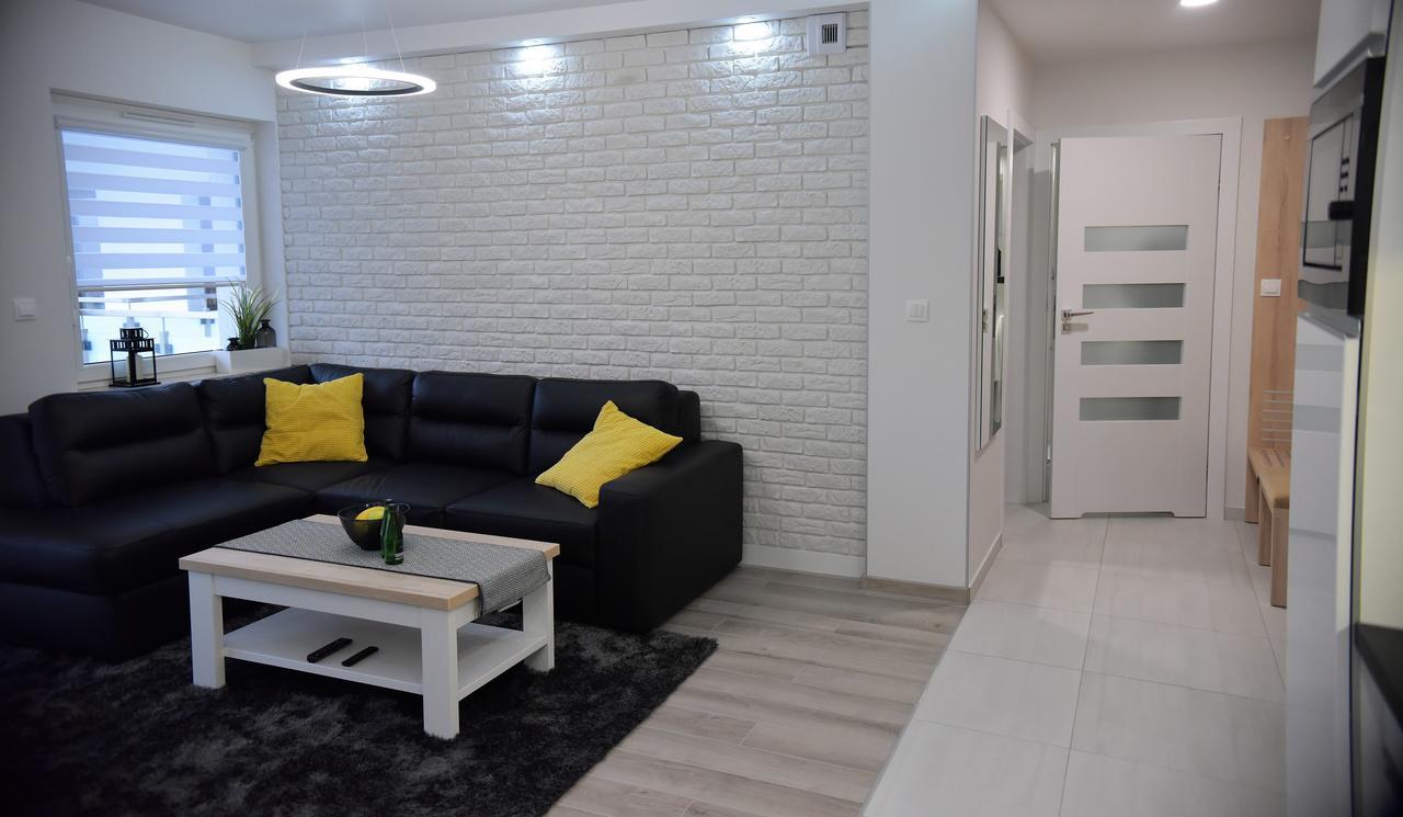 Apartamenty Platan Opieszyn 2 Września Exteriör bild