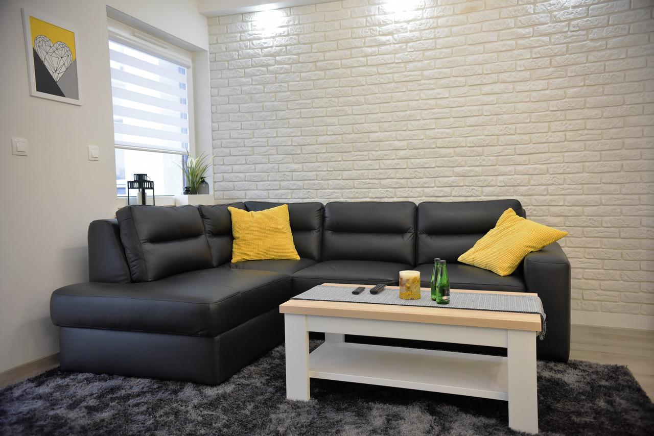 Apartamenty Platan Opieszyn 2 Września Exteriör bild