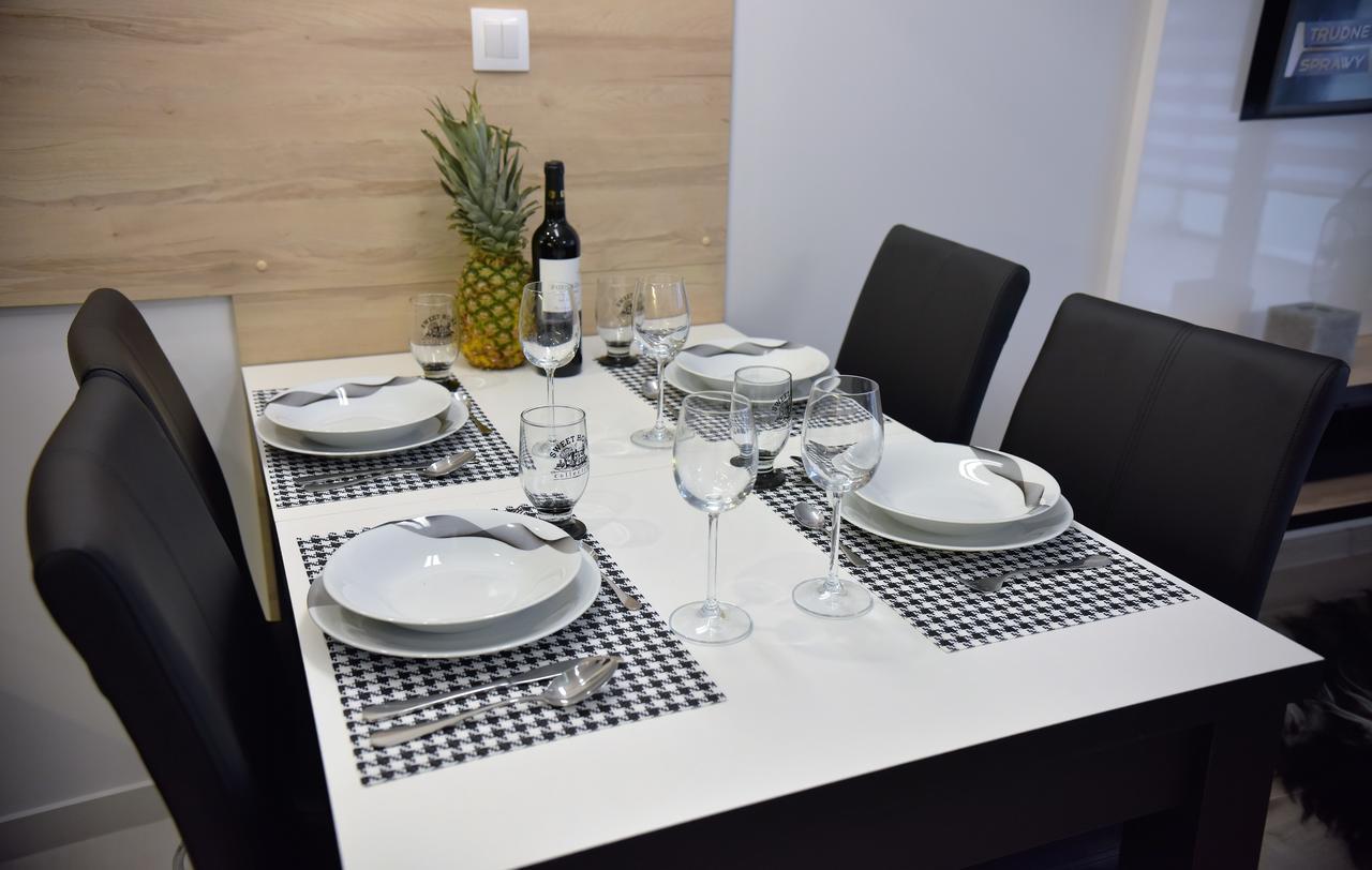 Apartamenty Platan Opieszyn 2 Września Exteriör bild