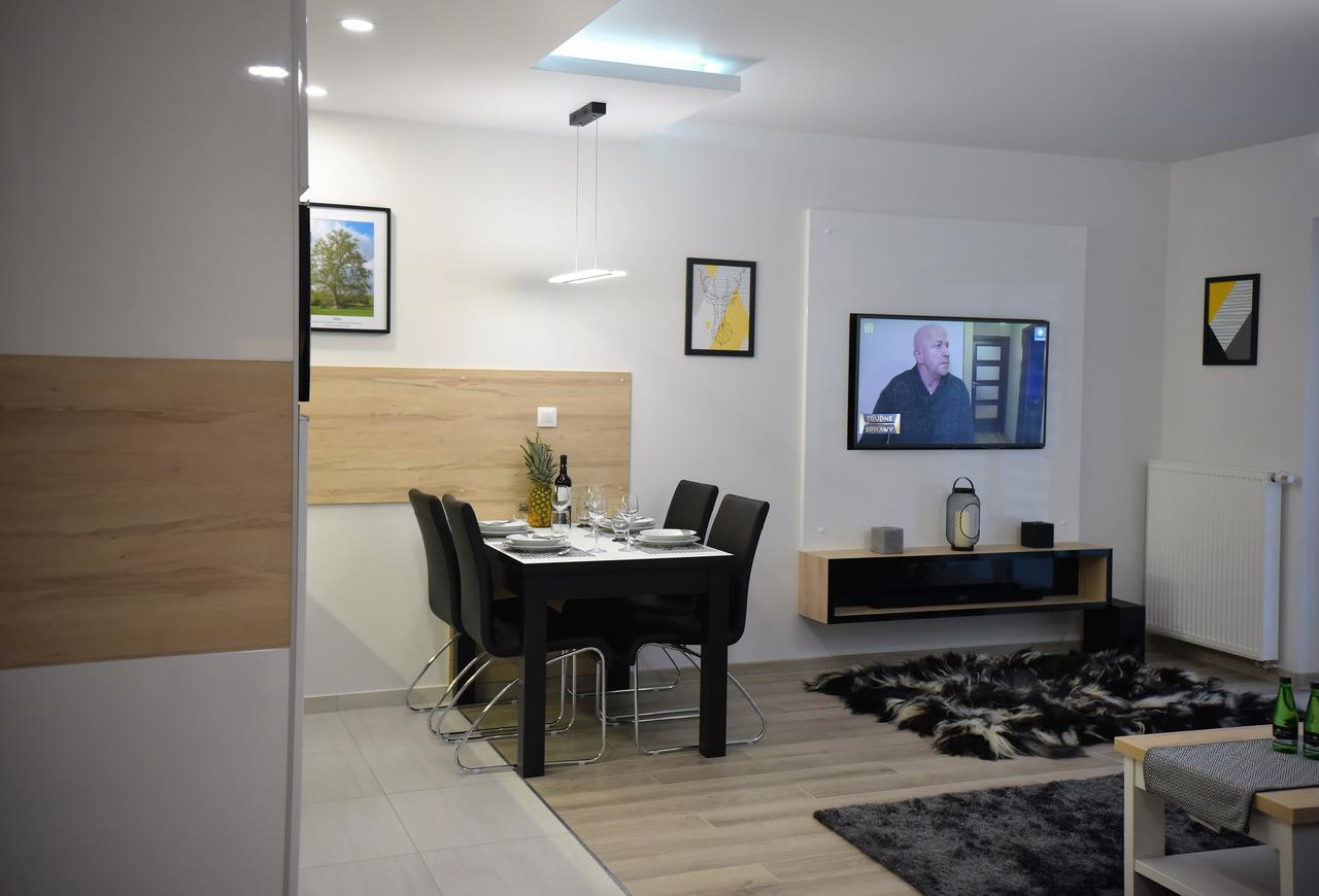 Apartamenty Platan Opieszyn 2 Września Exteriör bild