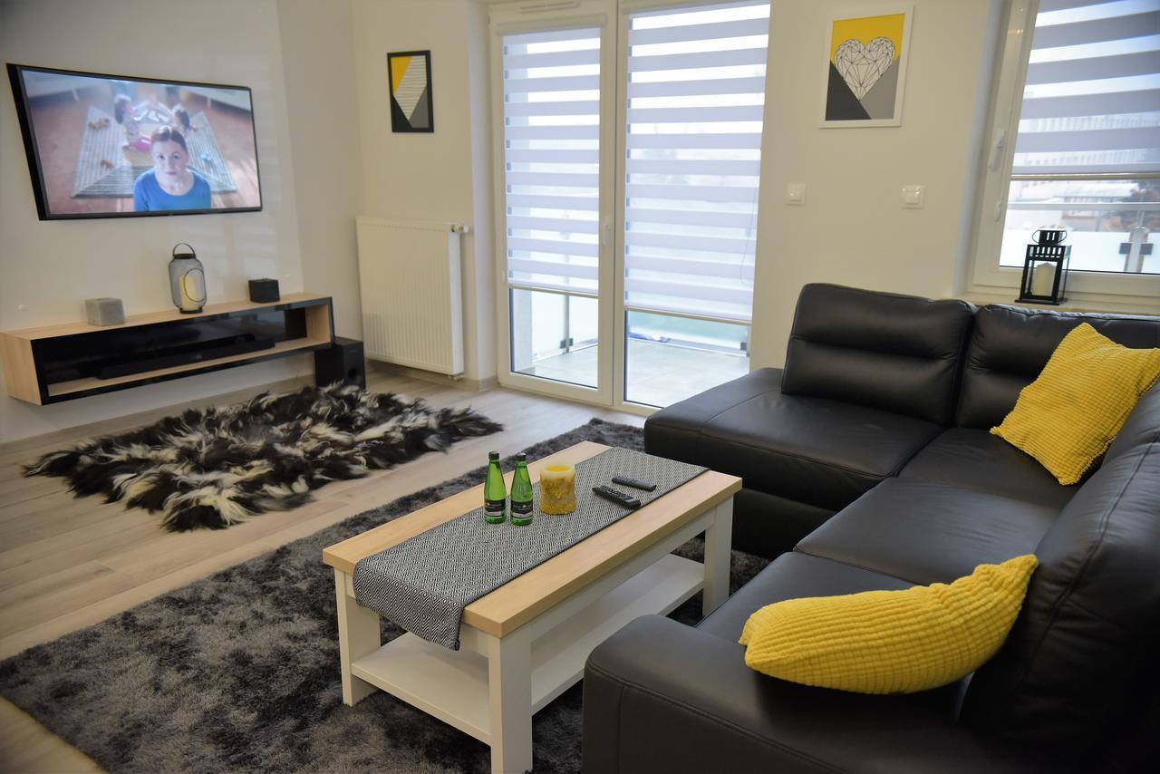 Apartamenty Platan Opieszyn 2 Września Exteriör bild
