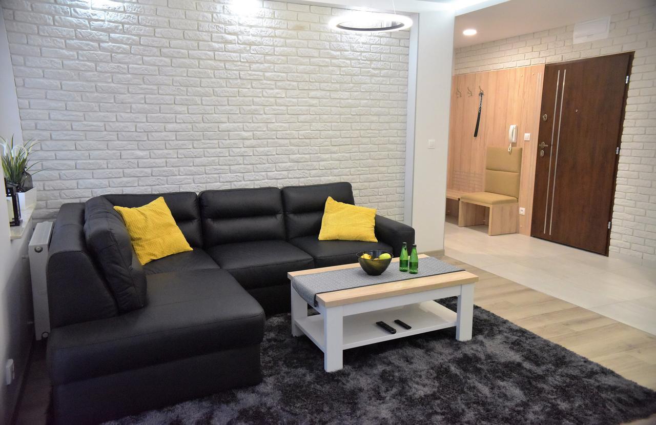 Apartamenty Platan Opieszyn 2 Września Exteriör bild